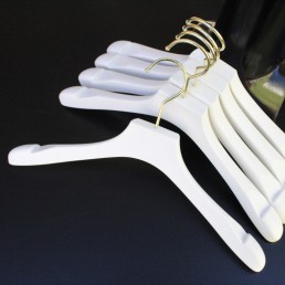 Плечики вешалки акриловые для верхней одежды белые, 40 см (05-05-42)