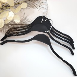 Плічка вішалки пластикові для одягу з покриттям Soft touch, 41 см (01-60-05)