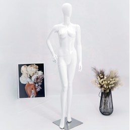 Манекен женский лакированный белый/черный для одежды (101-01-10)