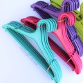 Вішалки плічка пластикові для одягу литі кольорові, 44 см, 5 шт